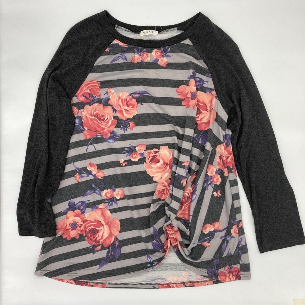 NU LABEL 3/4 Sleeve Knotted Front Top, Medium
